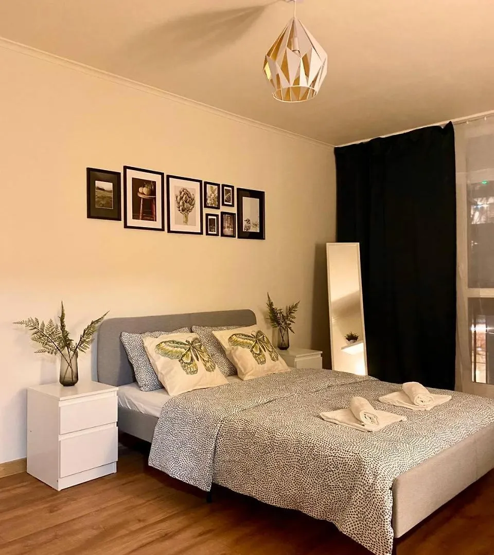Halby Rooms Rondo Onz Warschau Polen